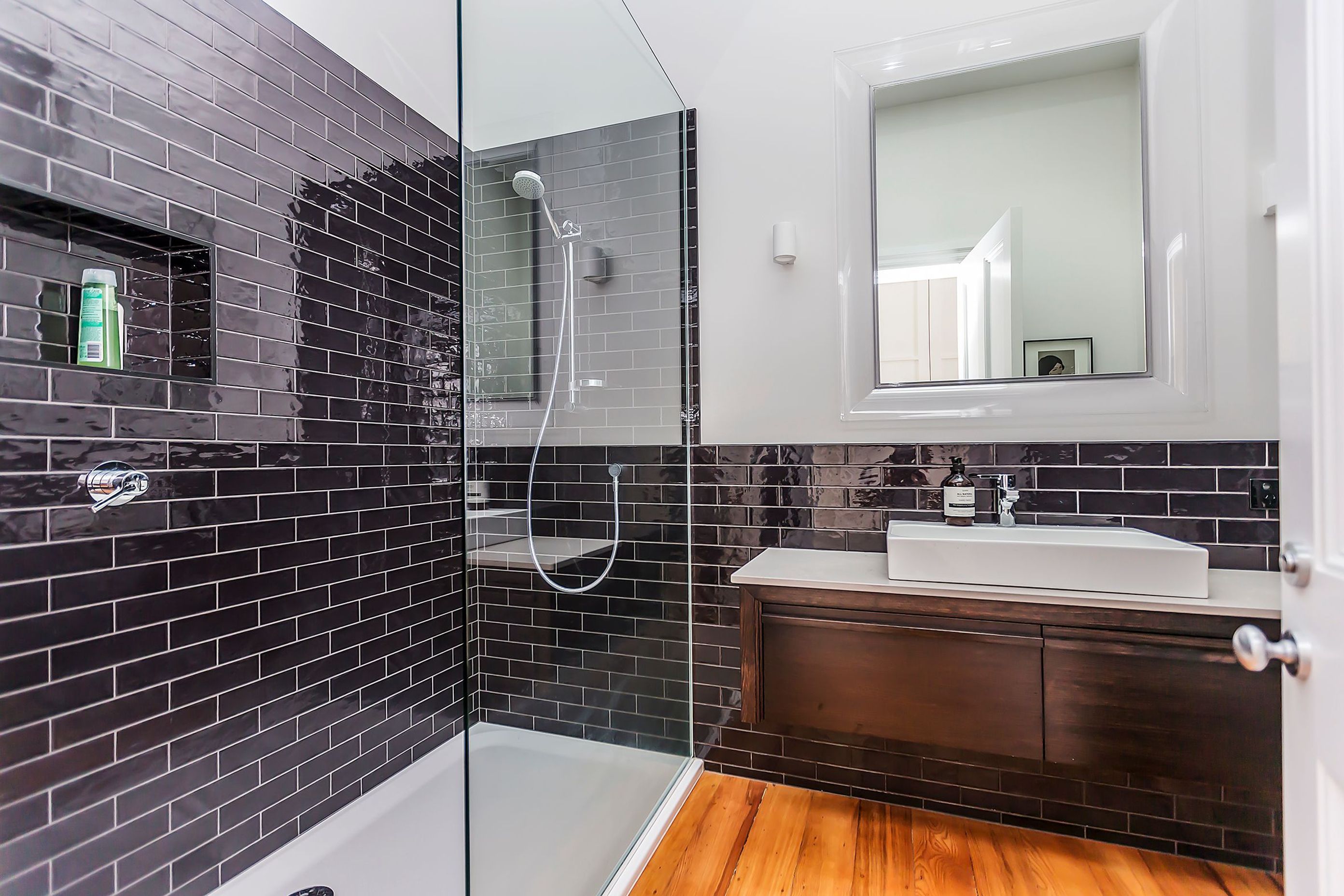 WW-7496-1-3-25-2nd-Bath.jpg