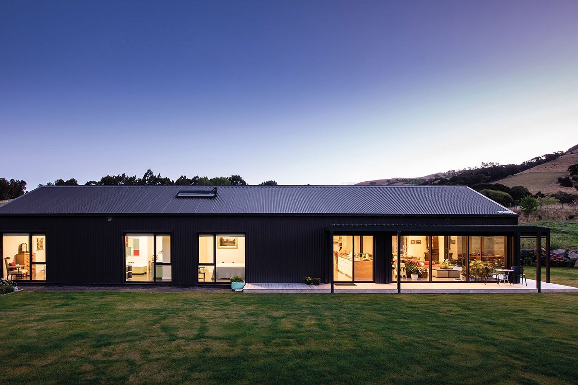 The external materials and colour palette were chosen to be low-maintenance but to also still have a connection to the other farm buildings on the site.