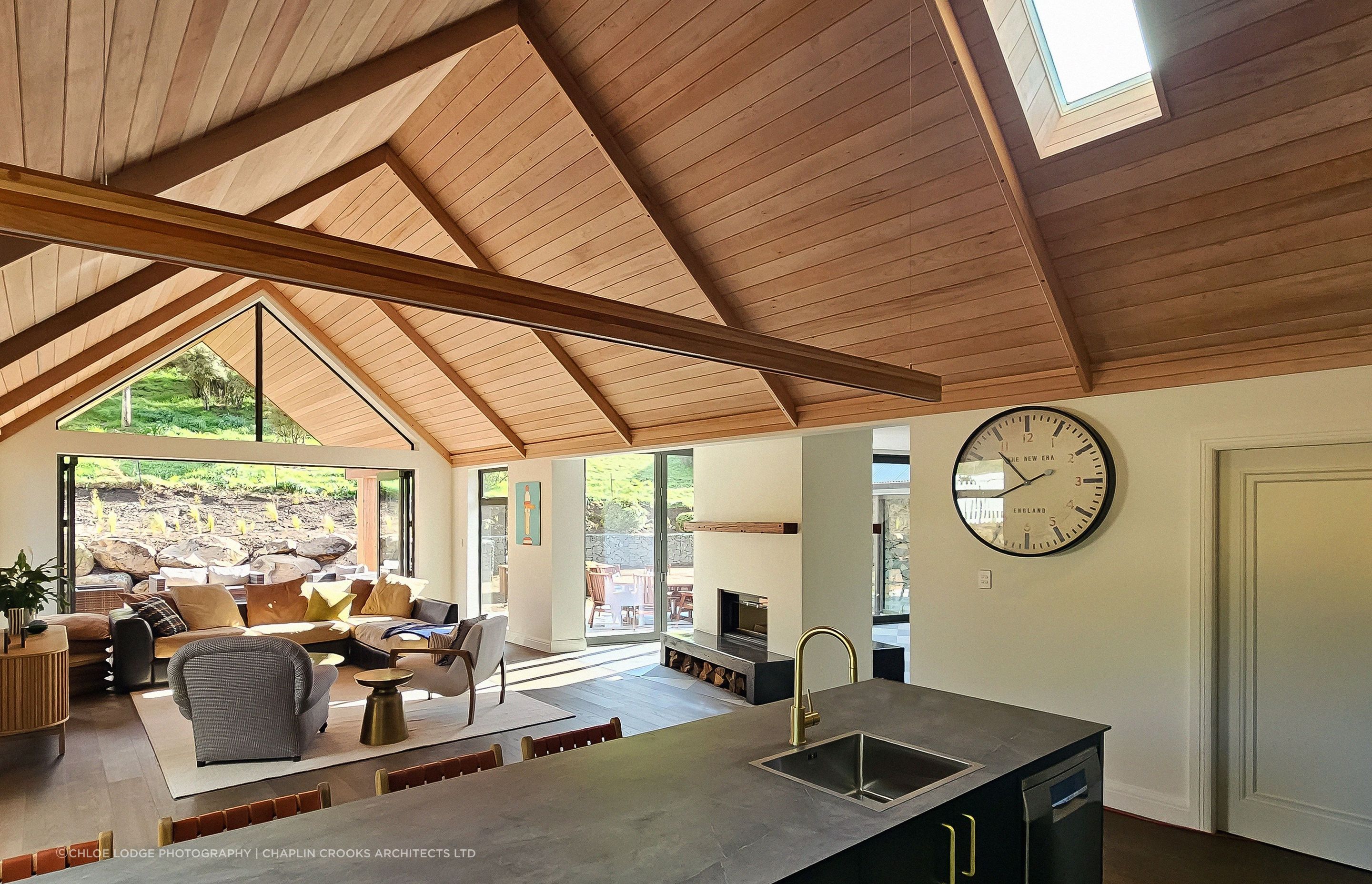 Walnut-CottageLiving-RoomBen-Warren2b.jpg
