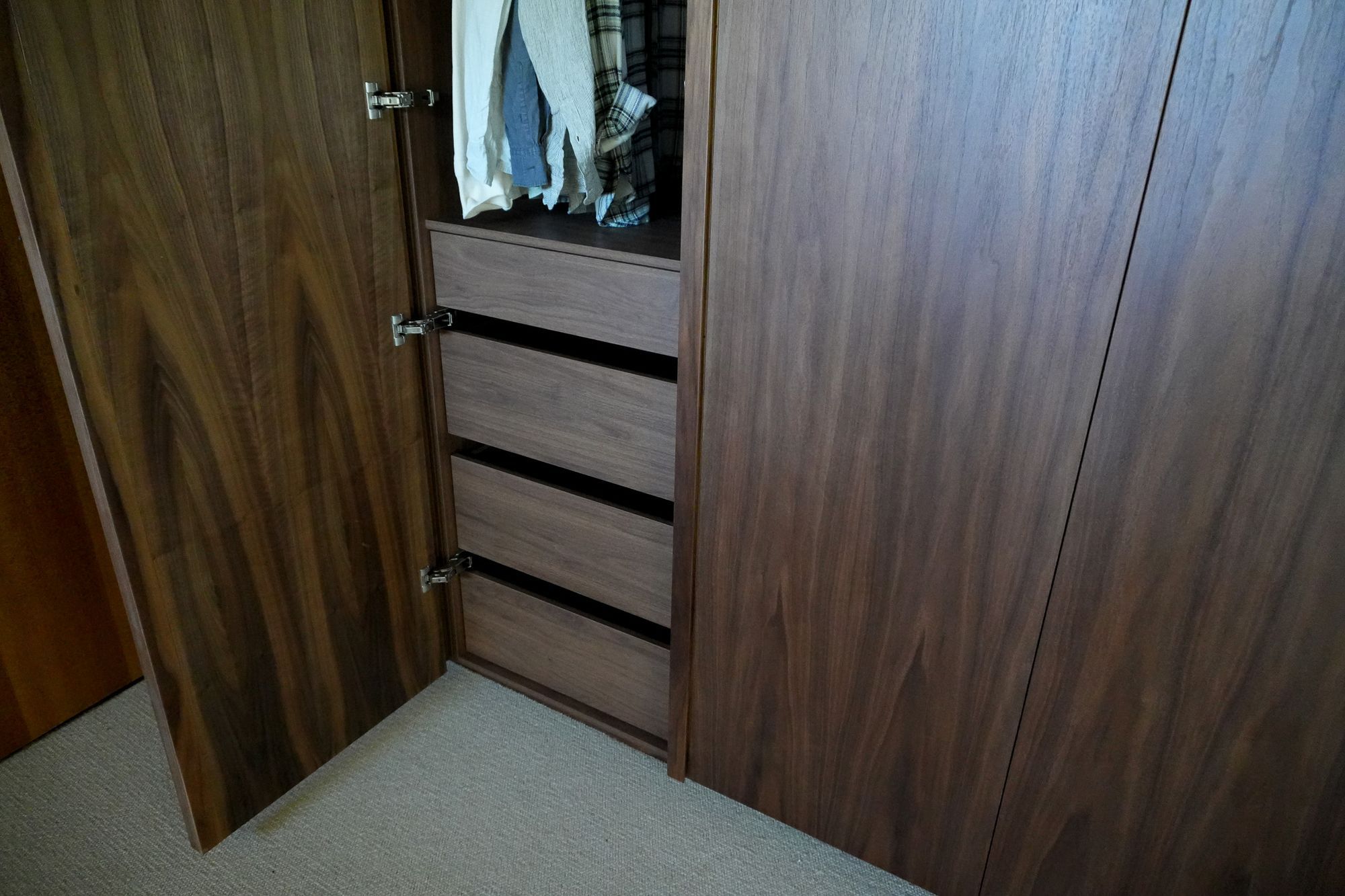 WarrandyteWardrobe4.jpg