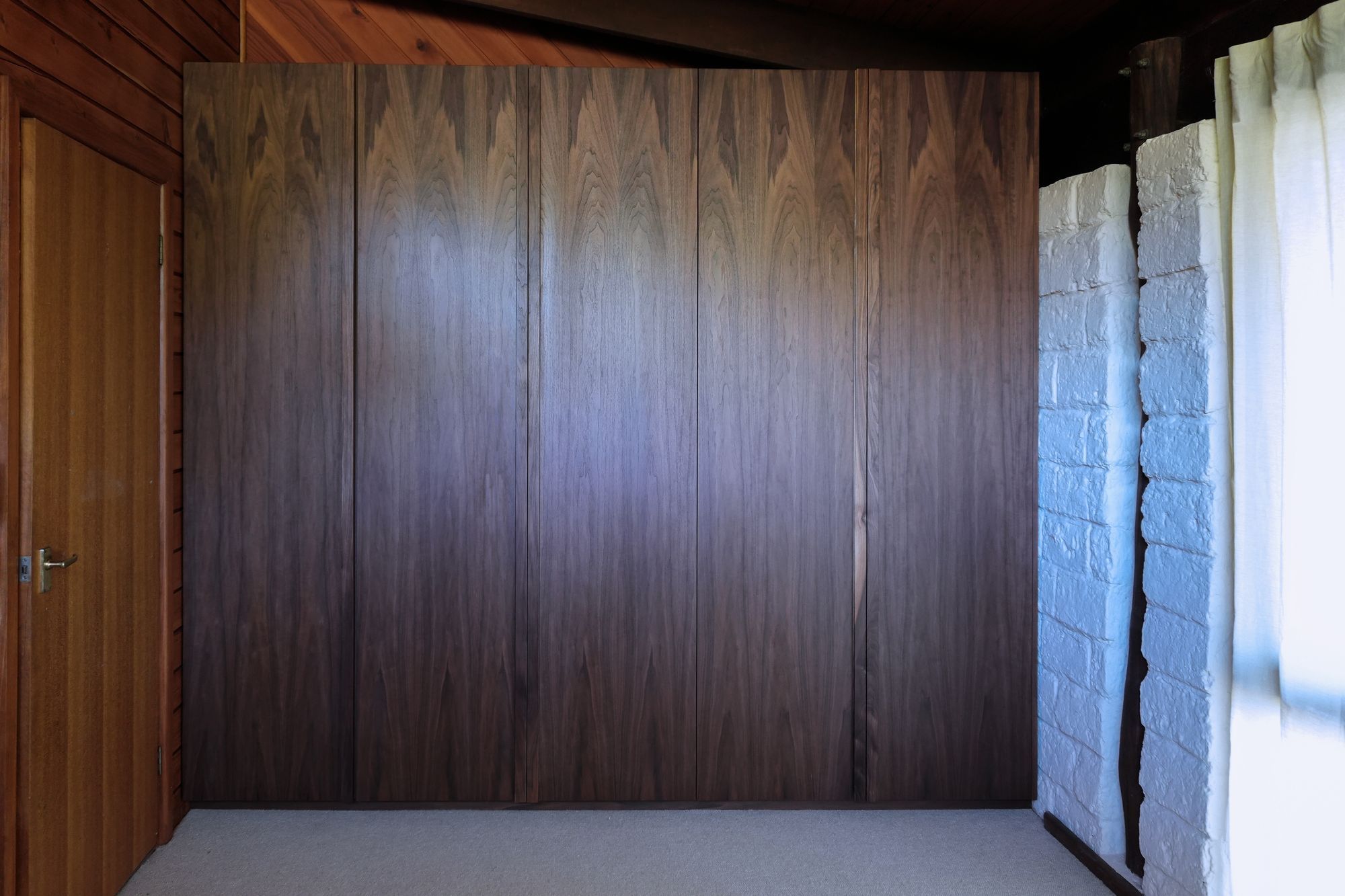 WarrandyteWardrobe5-v2.jpg