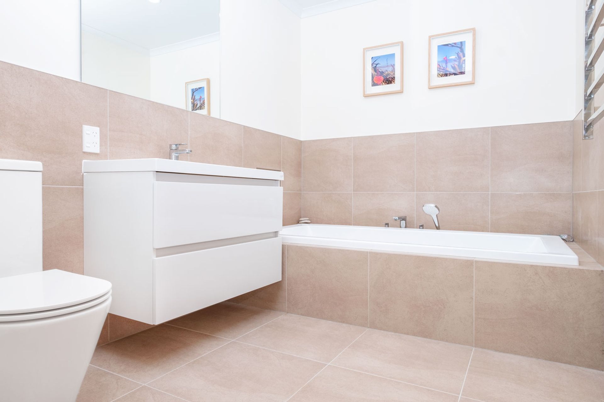 Photographer - Hayley Rhiannon Photography & Video