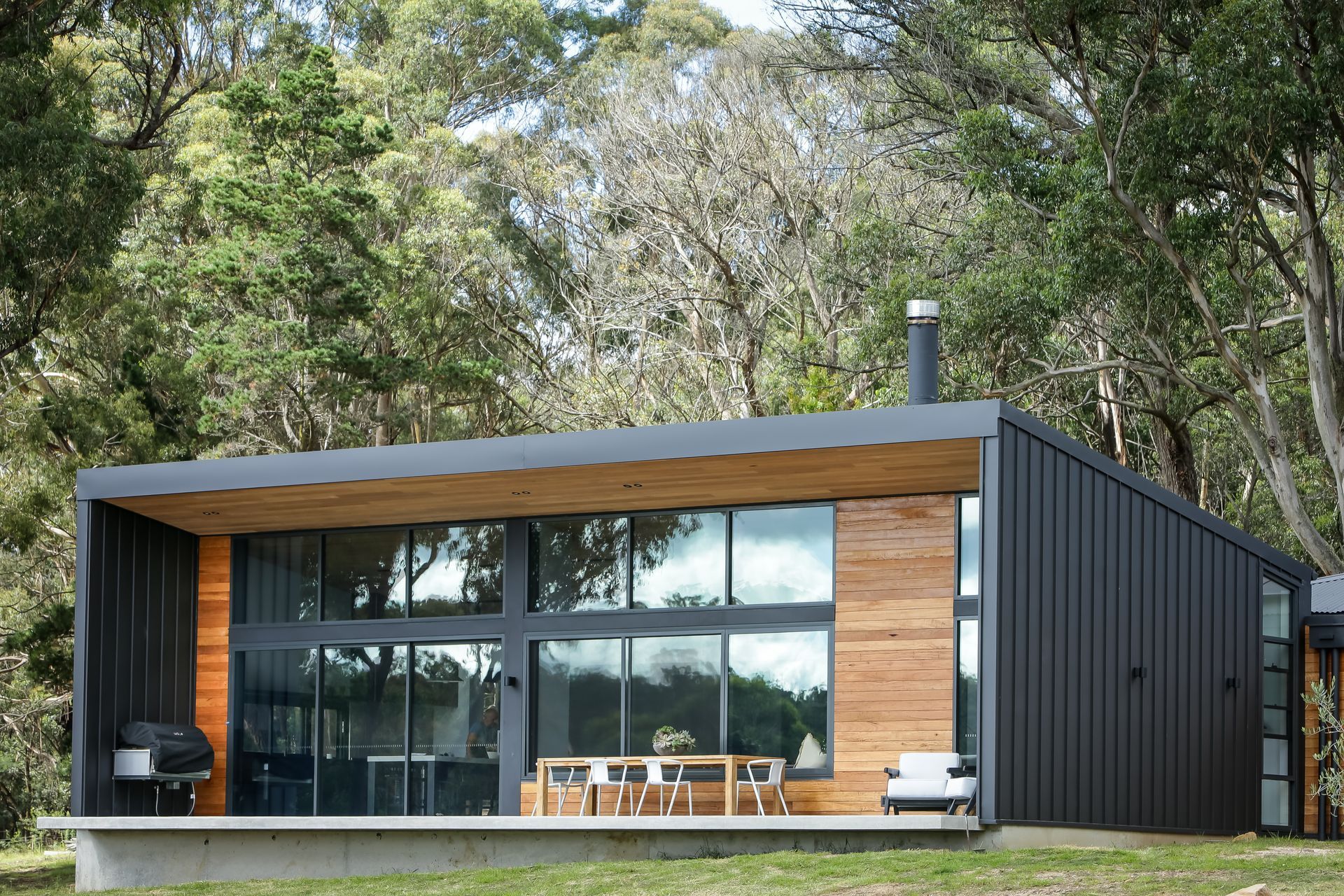 Woodlands-Exterior-07.jpg