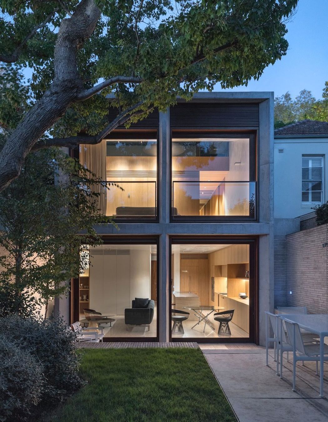 Woollahra-Village-House-view-from-stdio-to-house-dusk.jpeg
