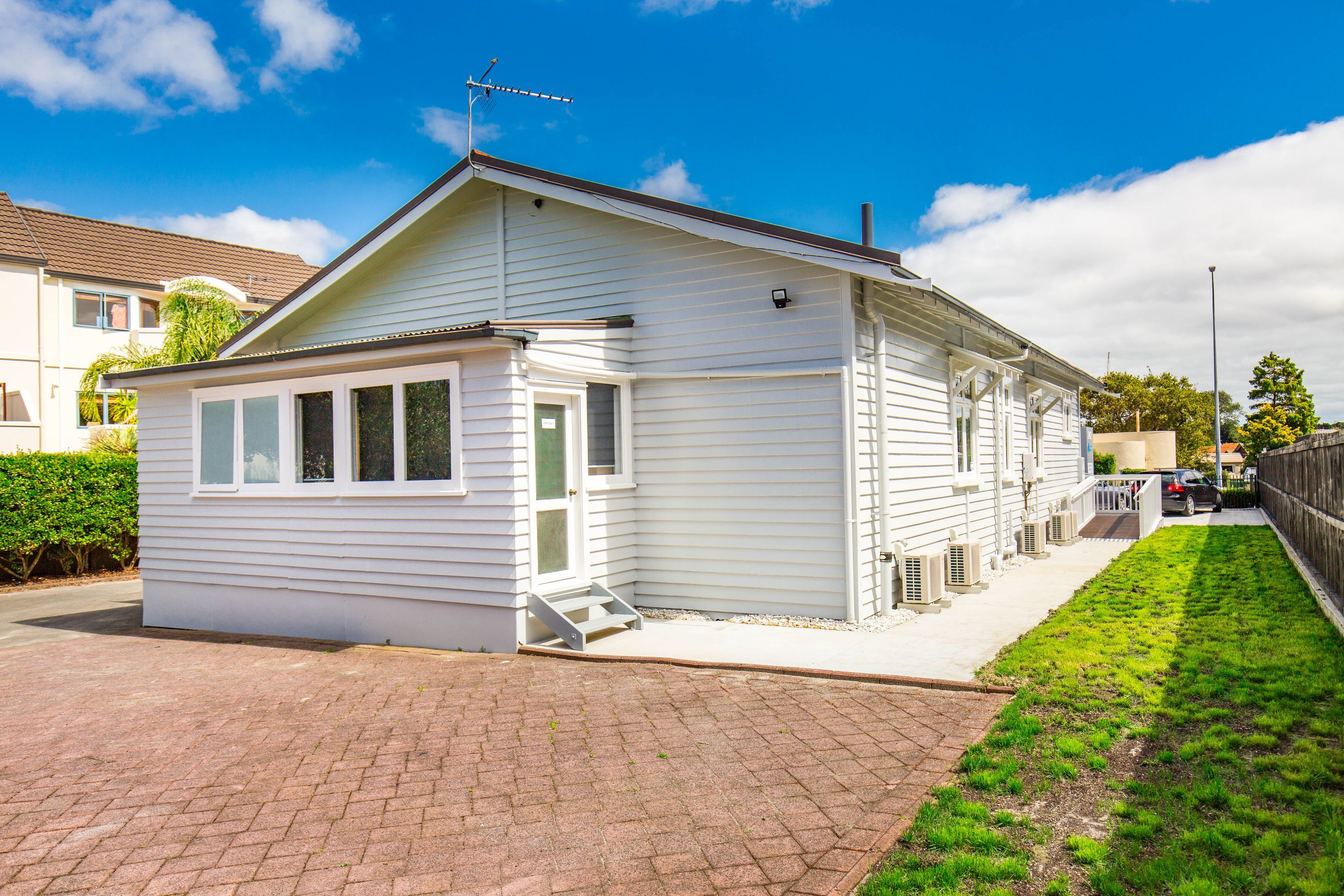 242 Great South Road