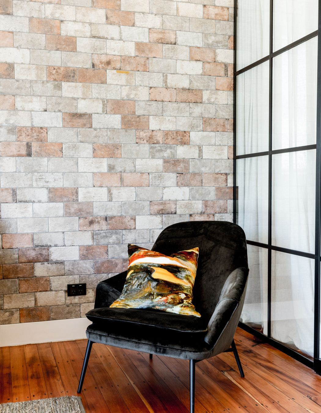 industrial Moa Apartment