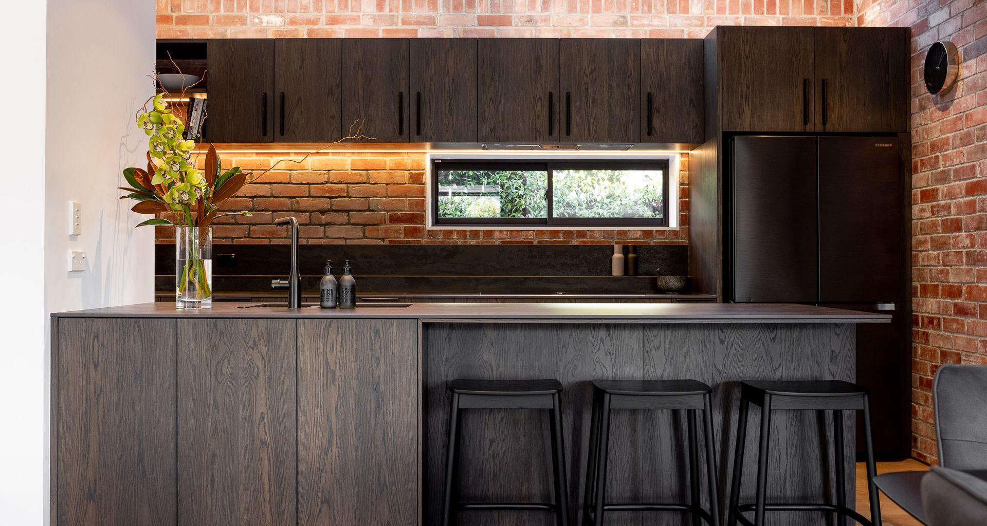 Dekton Transforms a Keen Cook’s Kitchen banner
