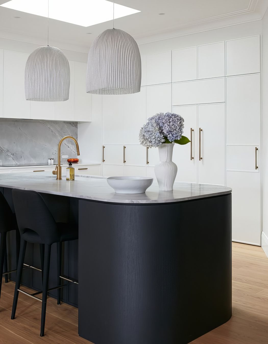 Dulux-Domino Timber Veneer Curved Panel