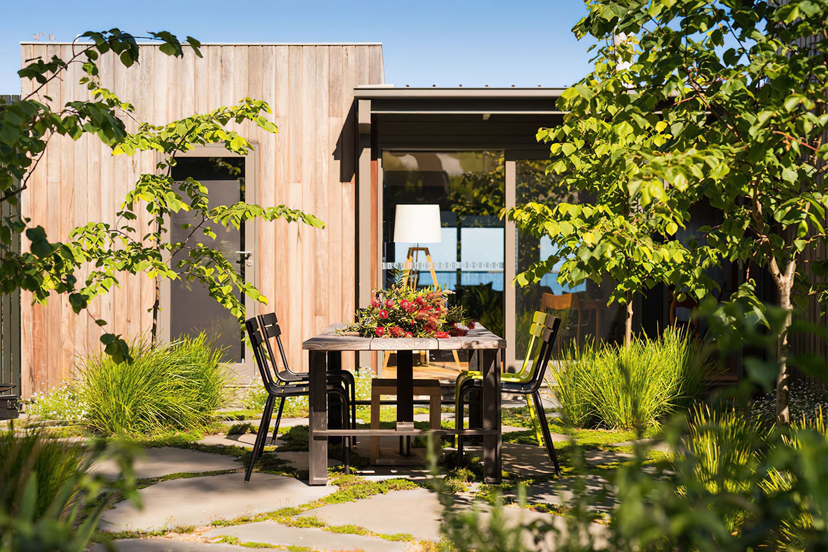 Lorne House