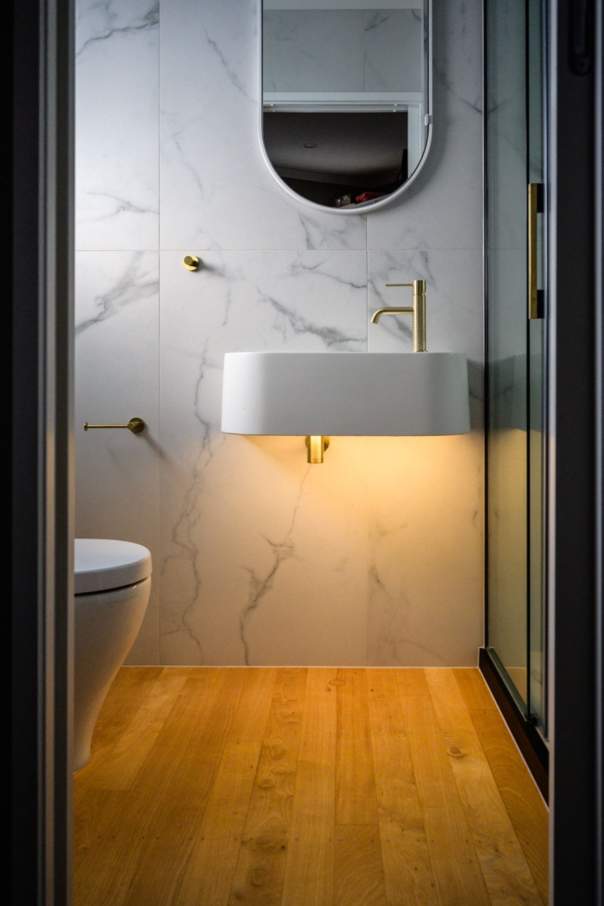 bathroom-ensuite-interior-design.jpg