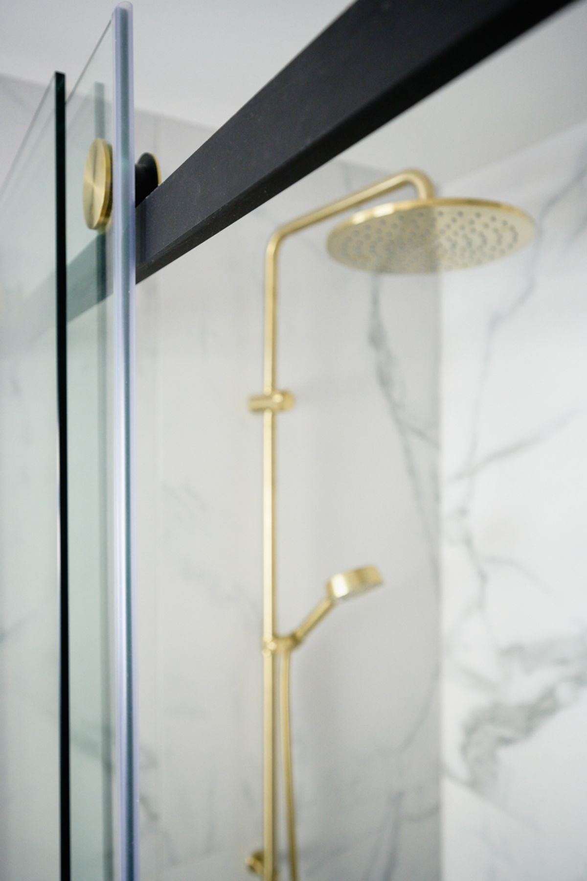 bathroom-ensuite-interiors.jpg