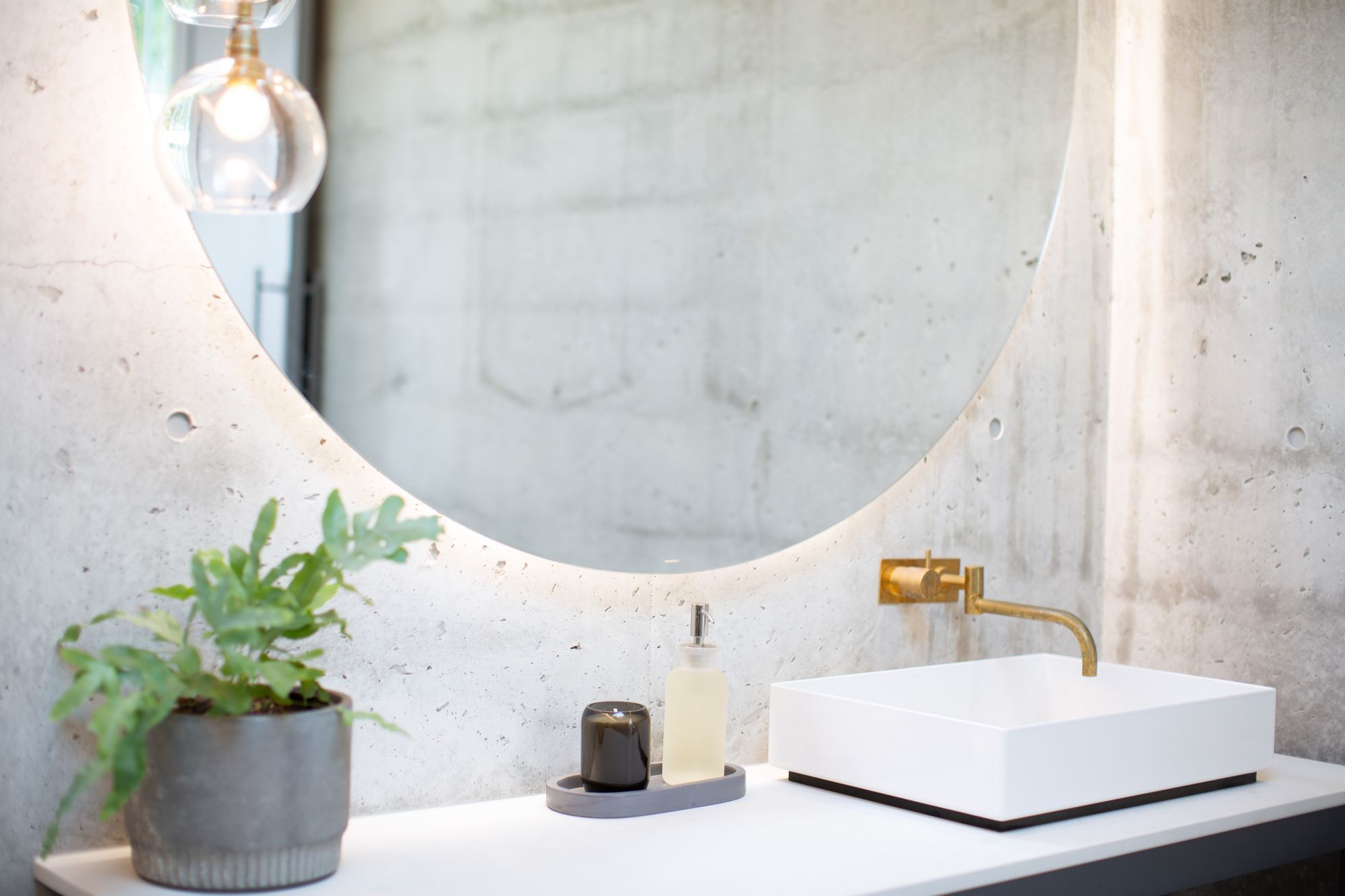 bathroom-mirror.jpg