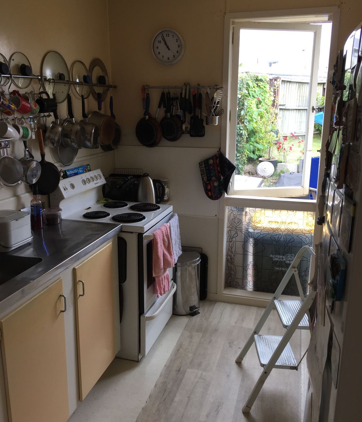 before-kitchen-v2.JPG