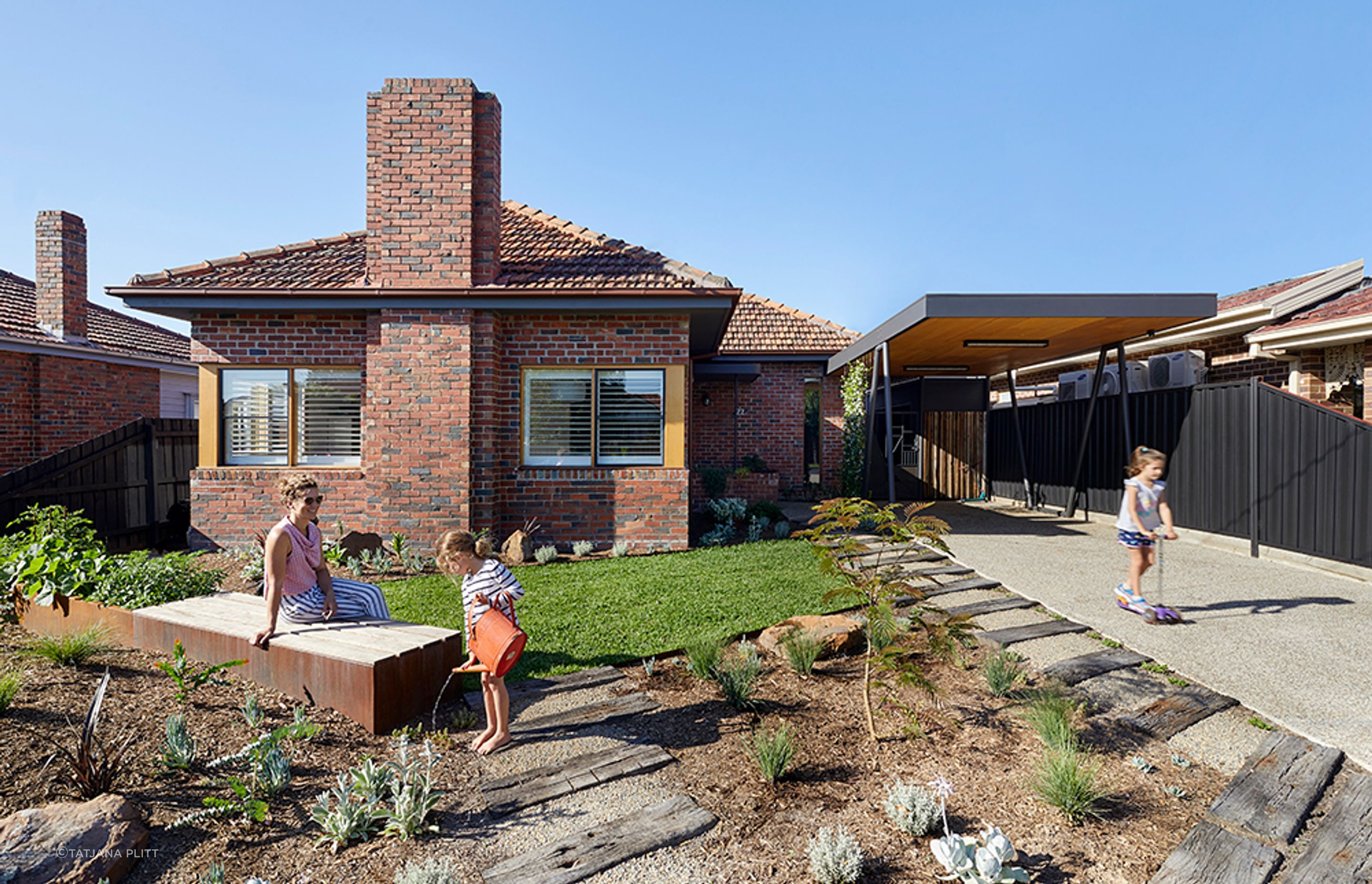 Bent Annexe
