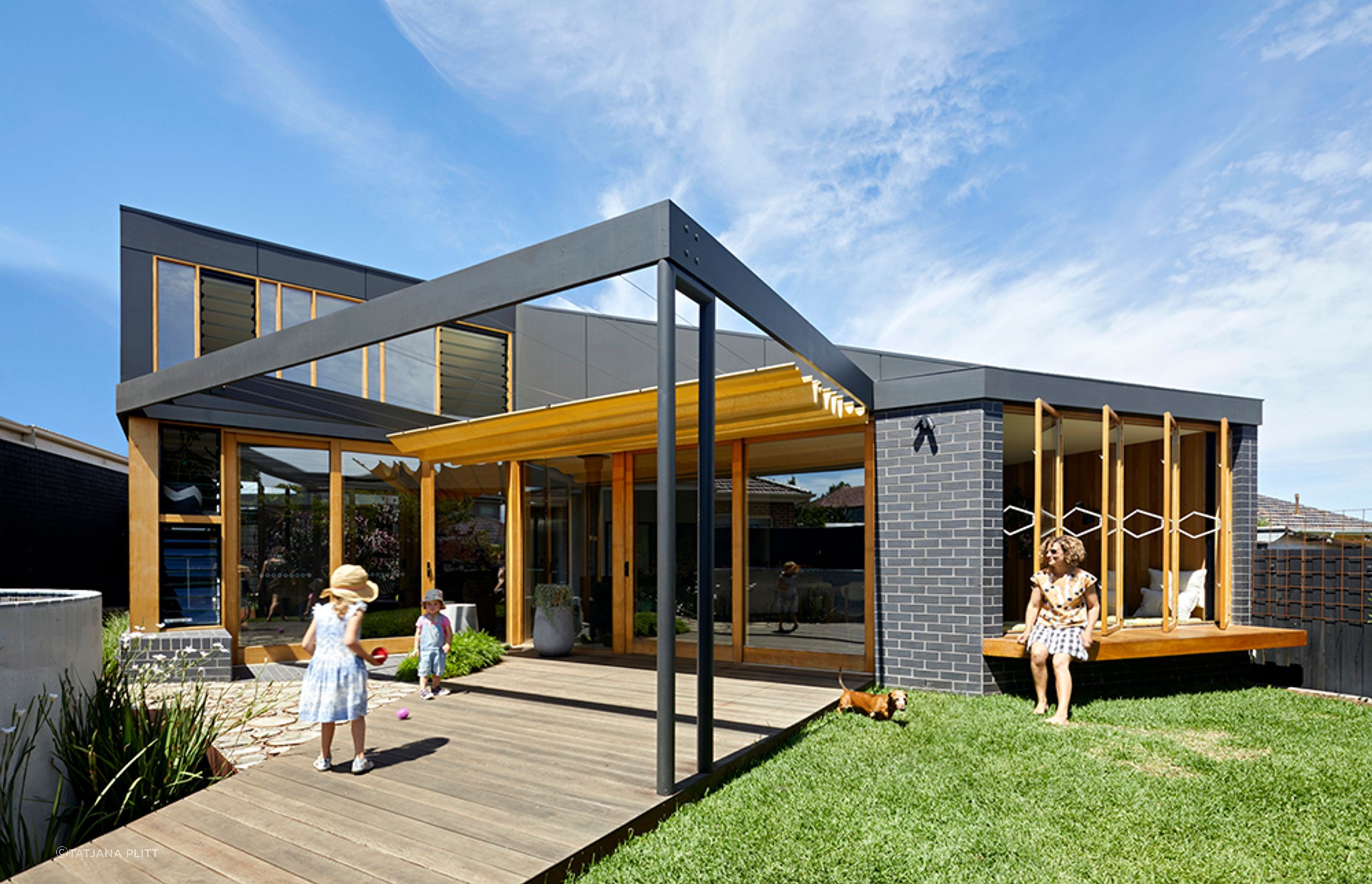Bent Annexe