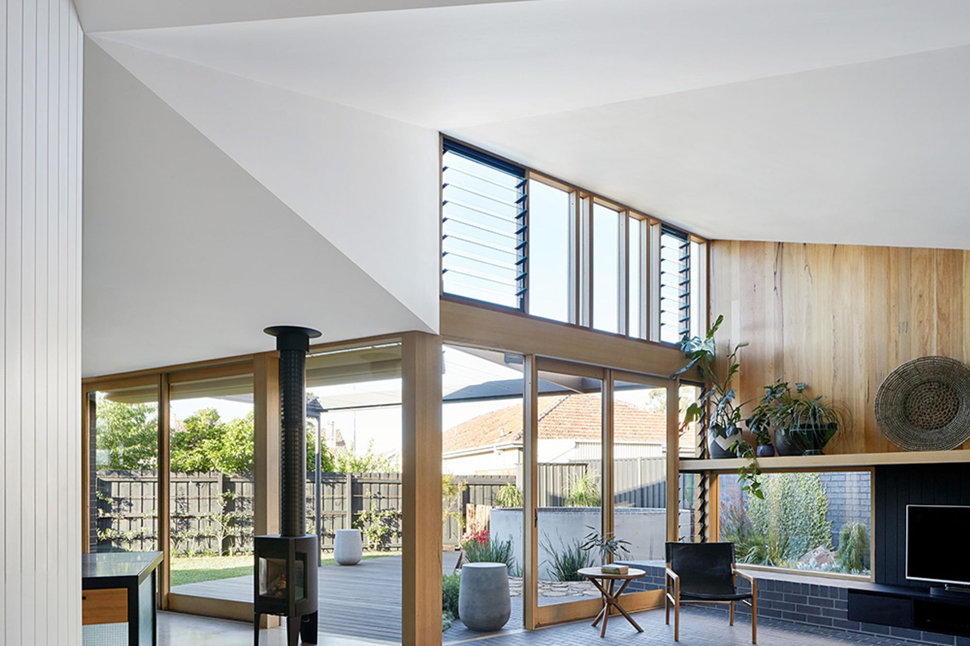 Bent Annexe
