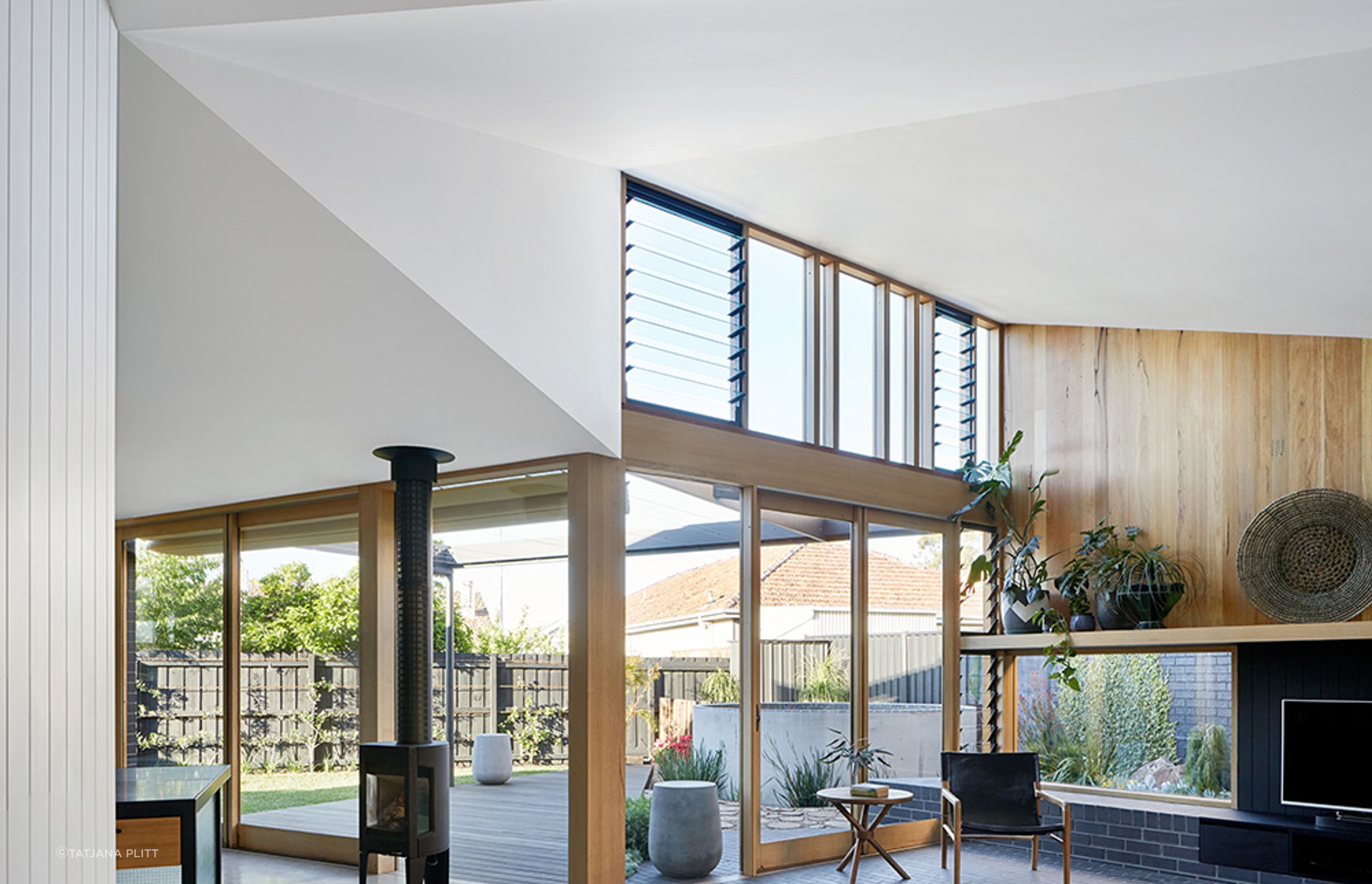 Bent Annexe