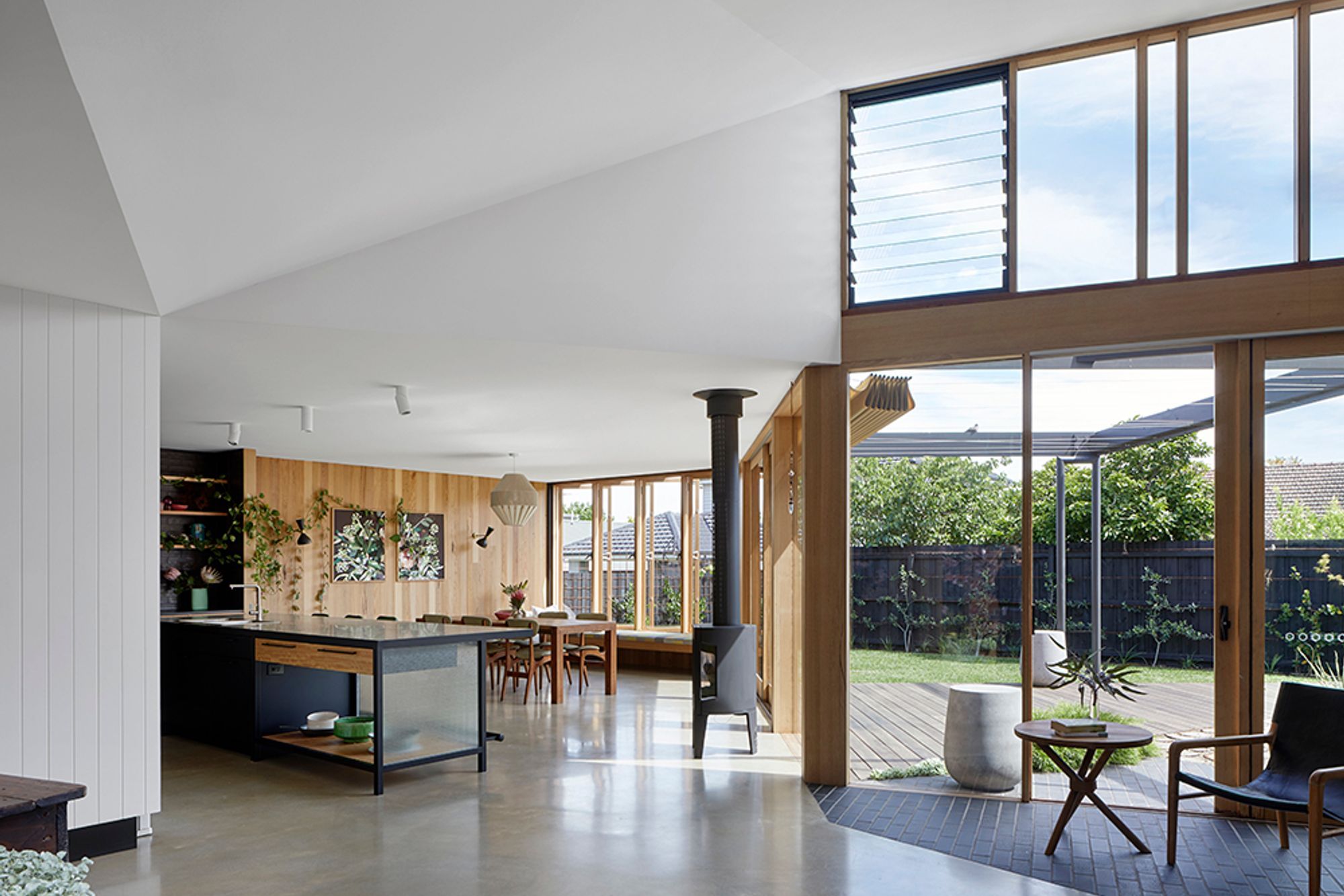 Bent Annexe