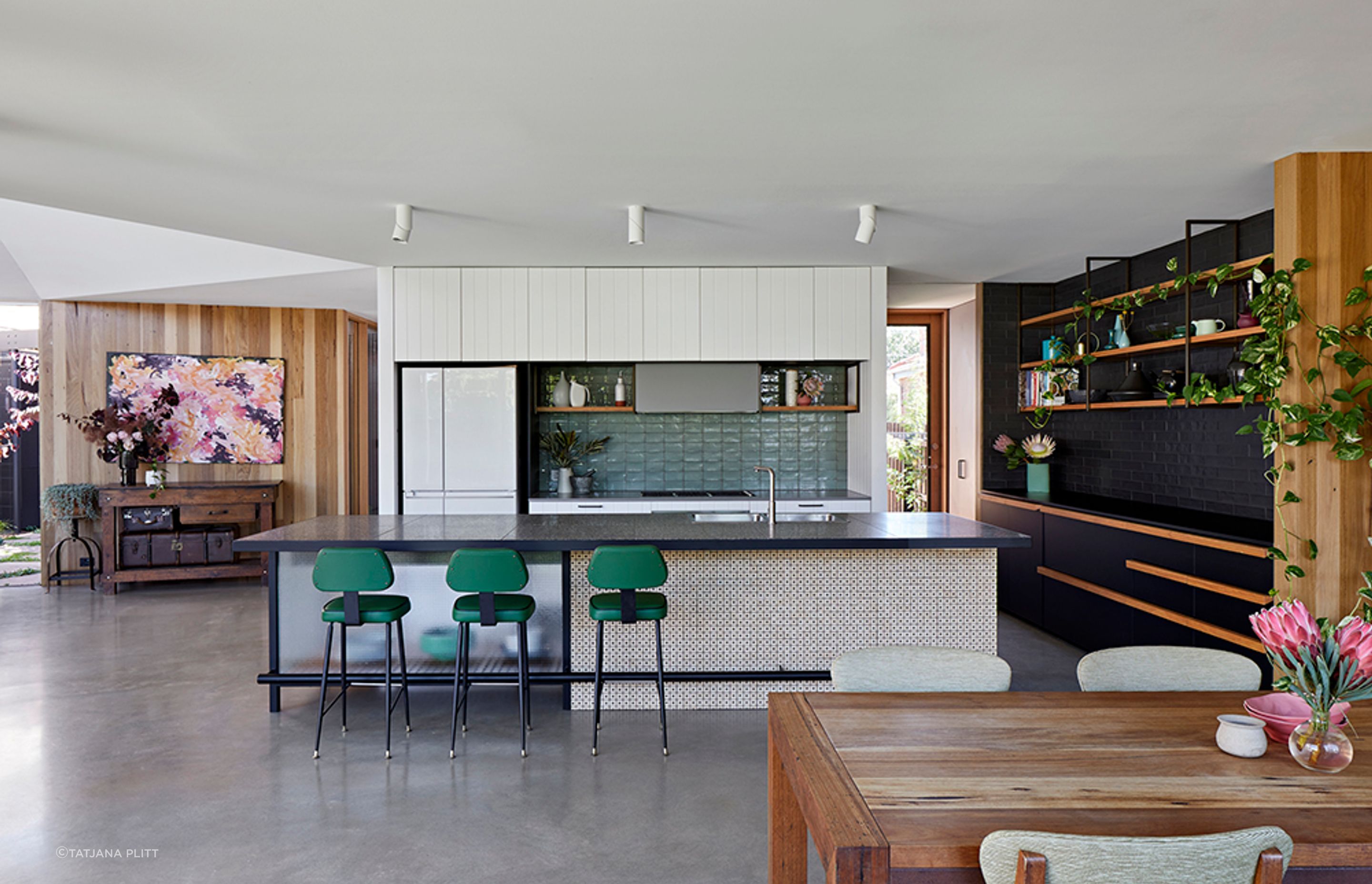 Bent Annexe