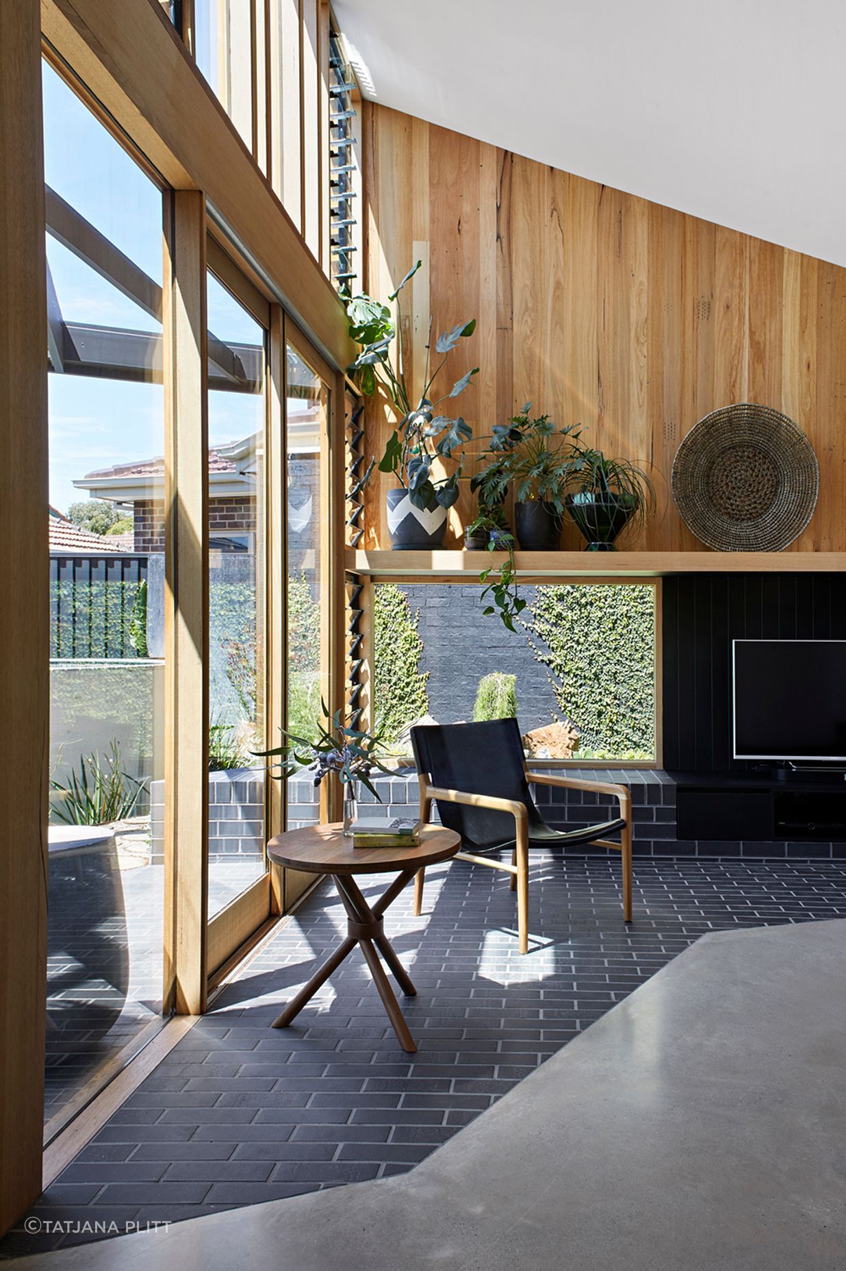 Bent Annexe