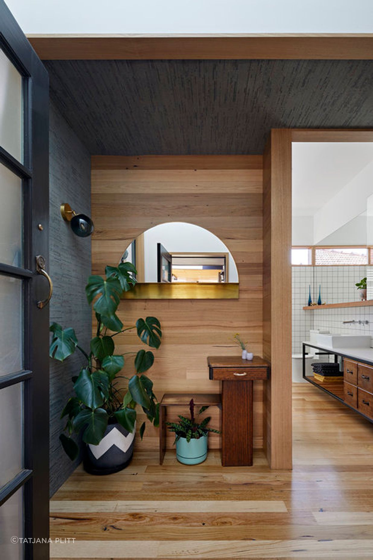 Bent Annexe