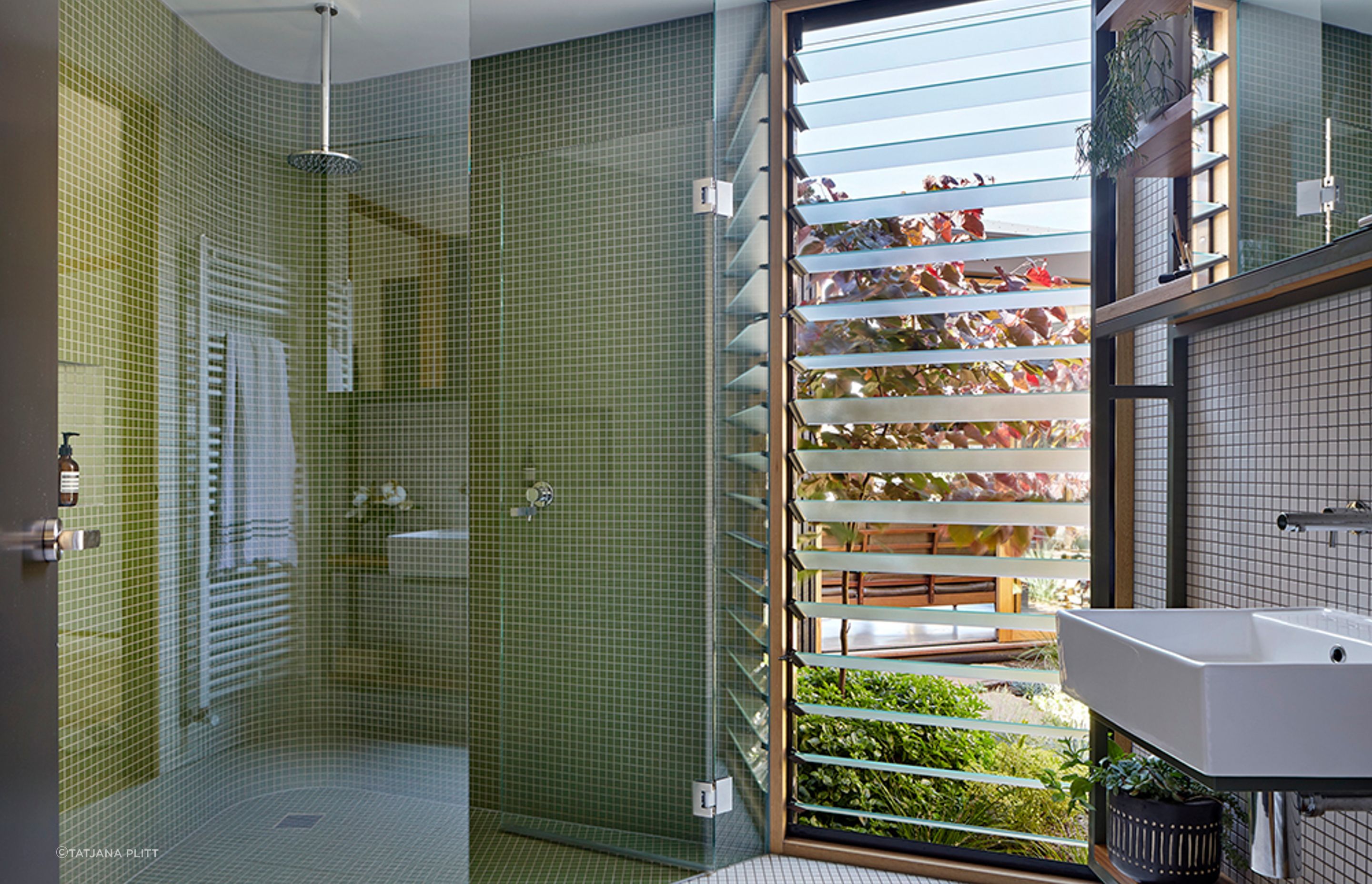 Bent Annexe