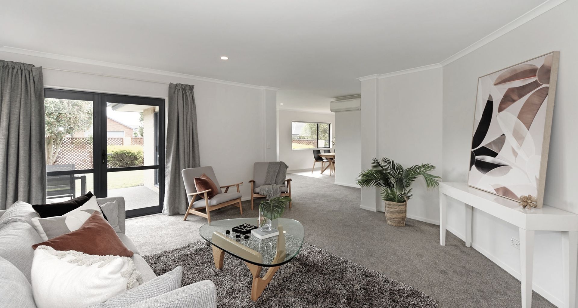 Travis Country Burwood Renovation banner