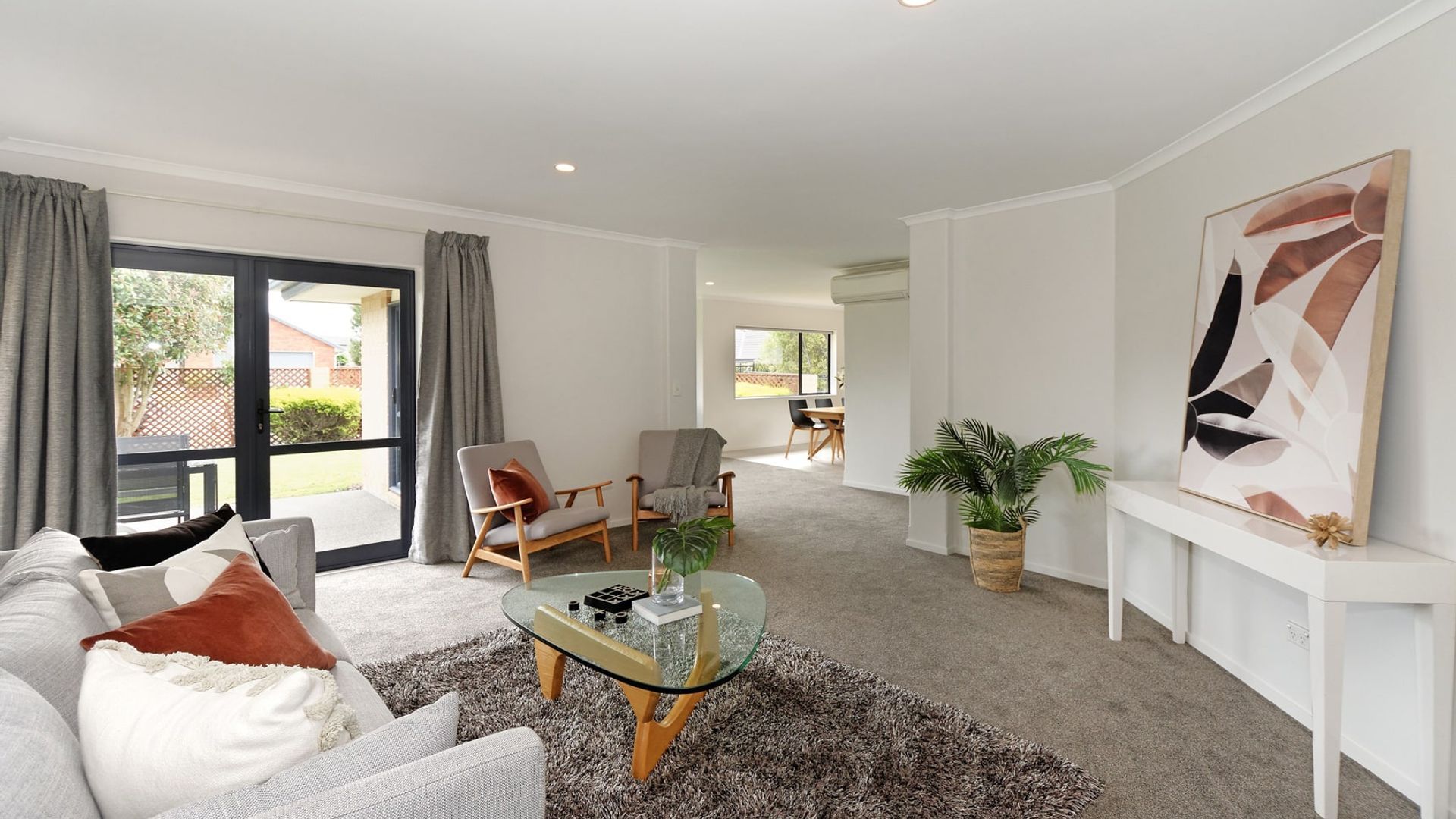 Travis Country Burwood Renovation banner