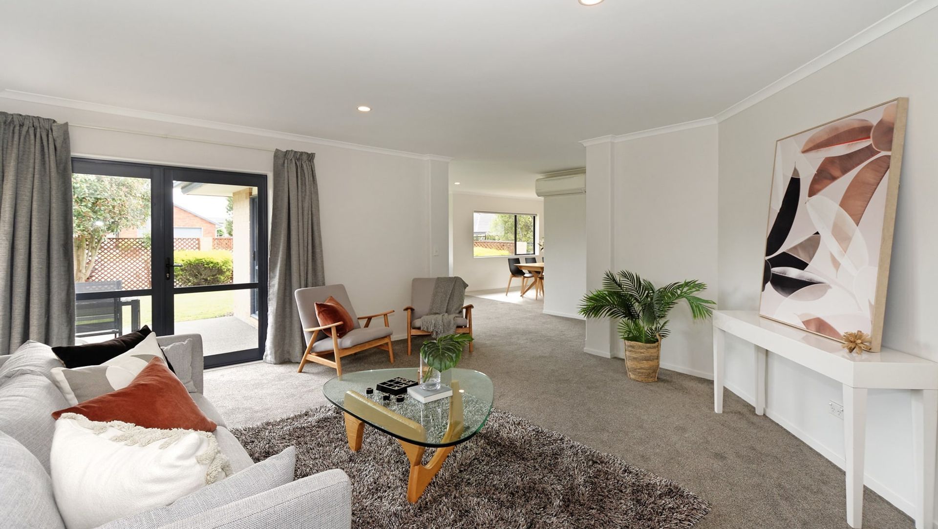 Travis Country Burwood Renovation banner