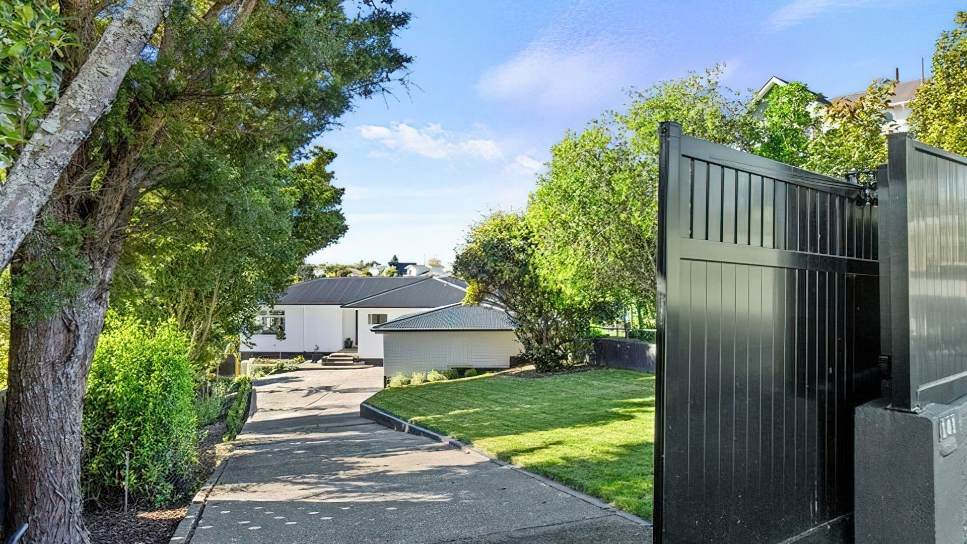 Full House Renovation, Pool and Landscaping banner