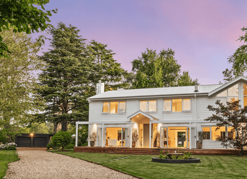 Bradman Avenue, Bowral