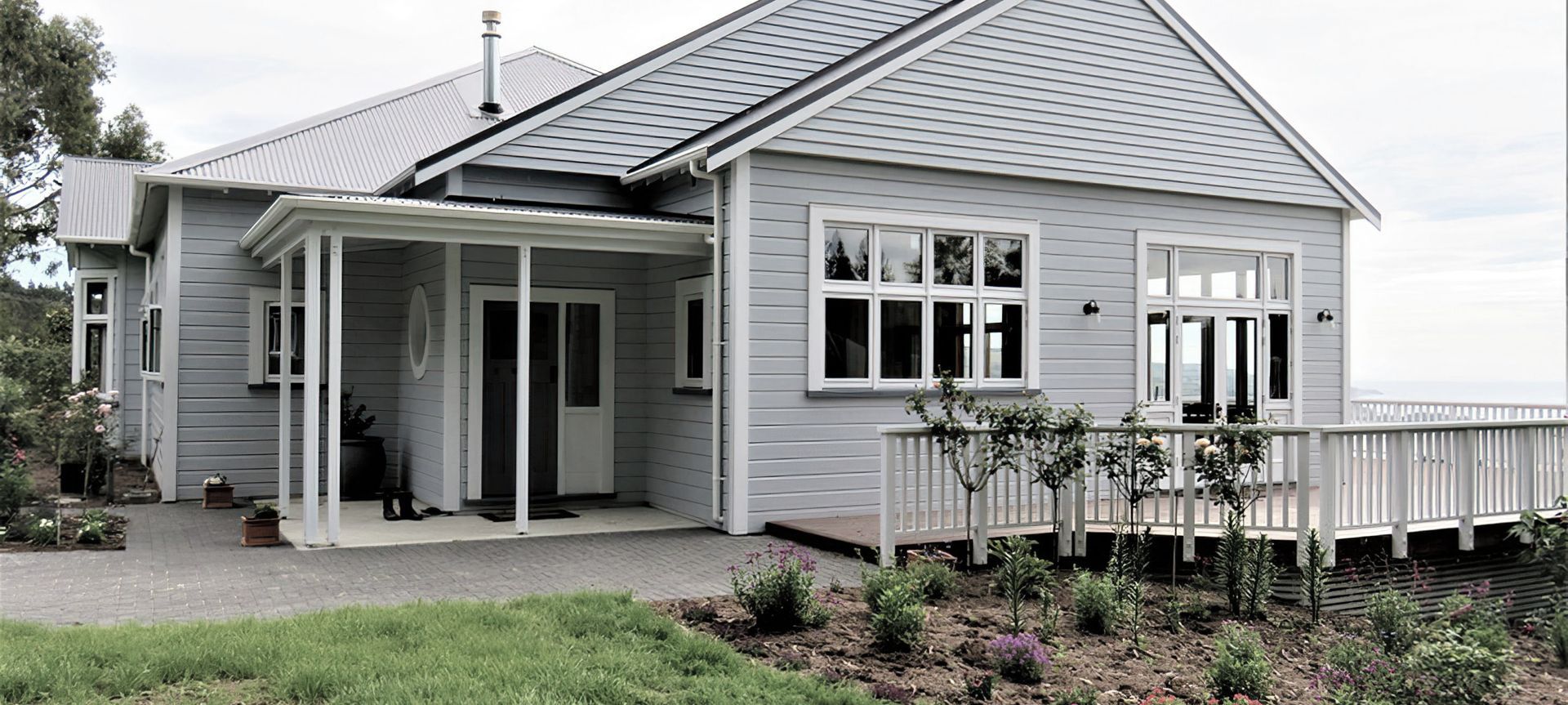 Wooden windows & Kitchen renovation banner