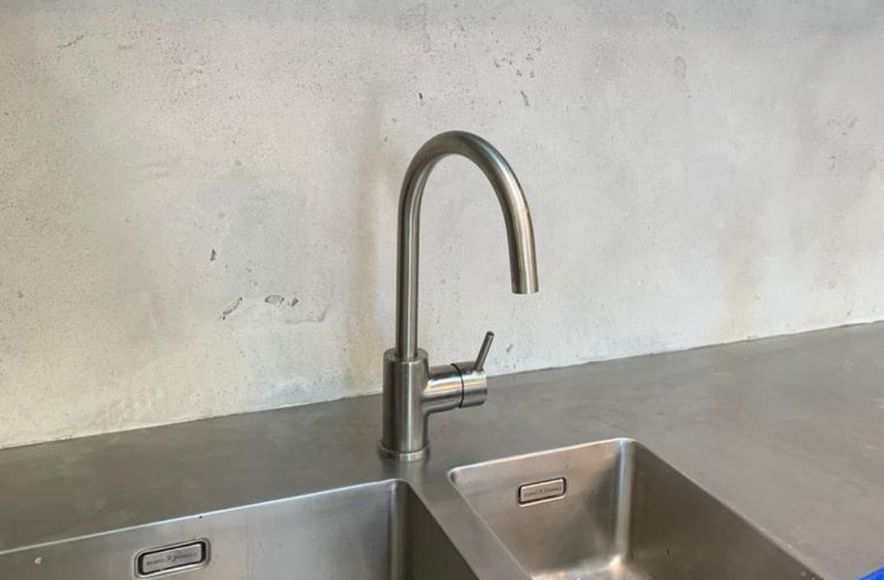 Concrete-look Polished Plaster - Kitchen Splashback
