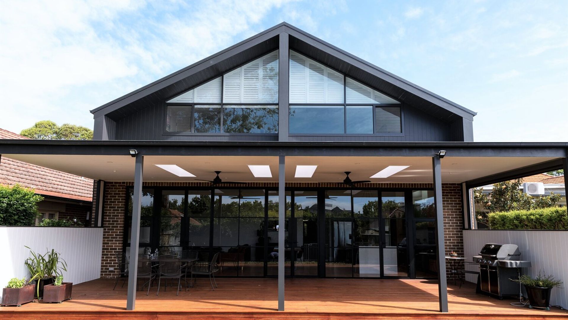 Mod-bungalow - Cabarita NSW banner