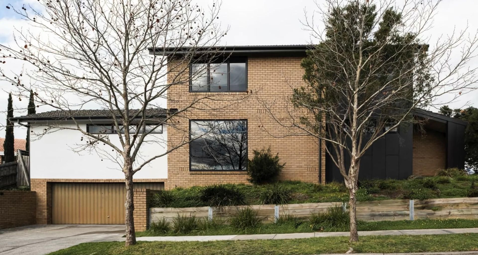 Lyrebird House - DONCASTER banner
