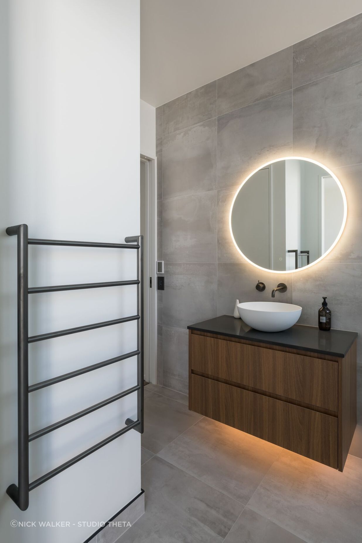 Guest Bathroom 2