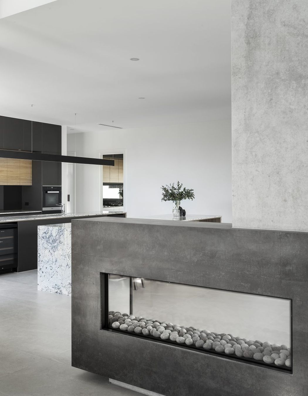 R + B Residence