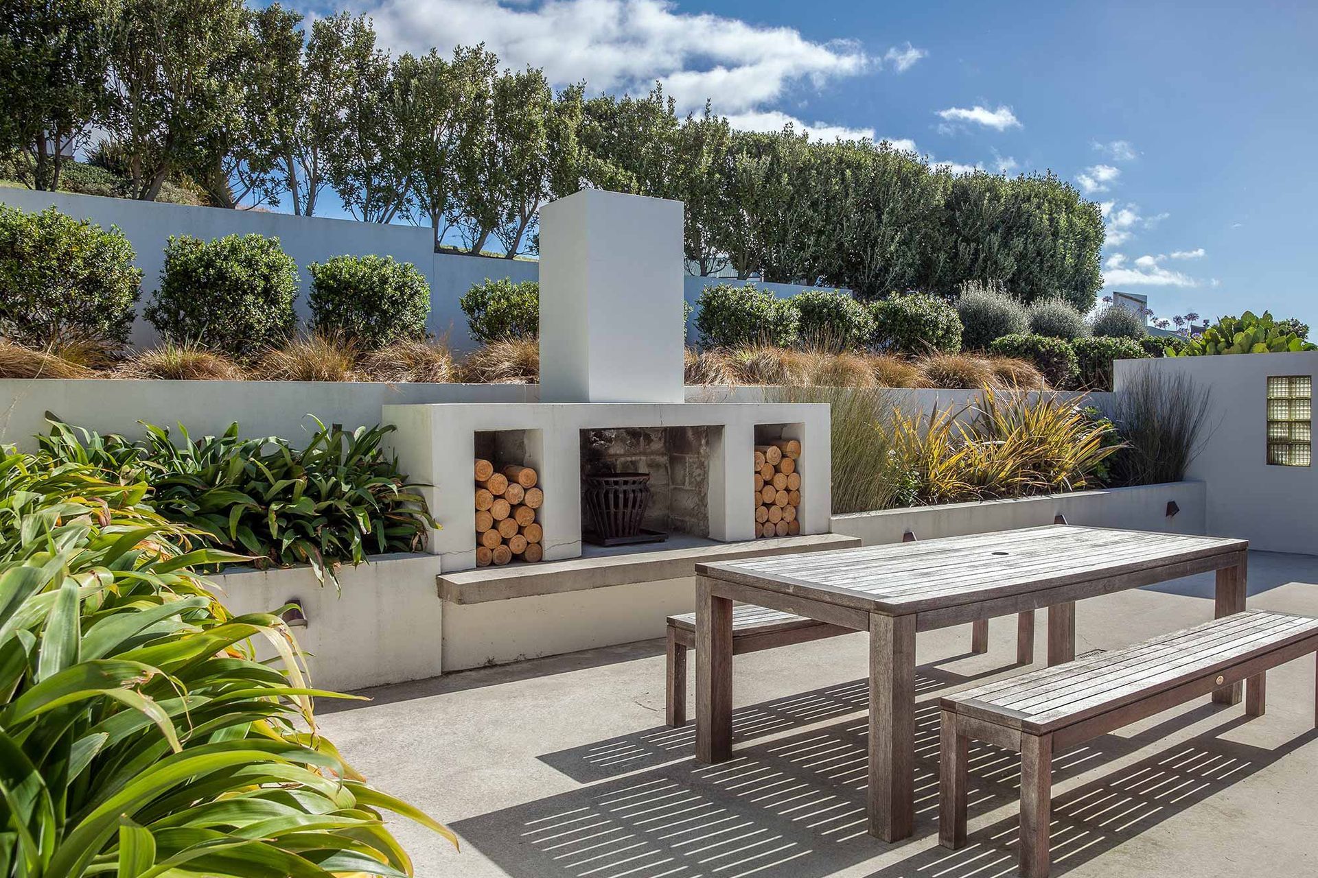 Exterior landscaping, Dunedin