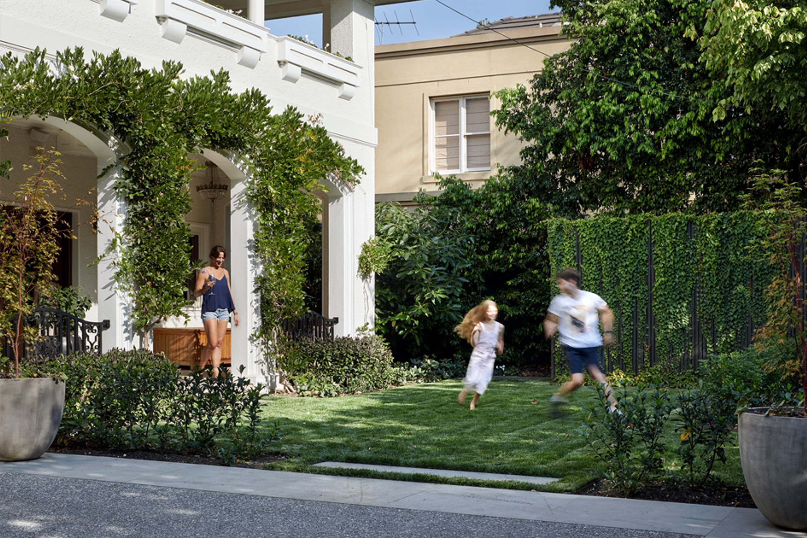 Deco Residence