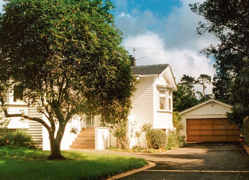Maungakiekie Avenue, Greenlane