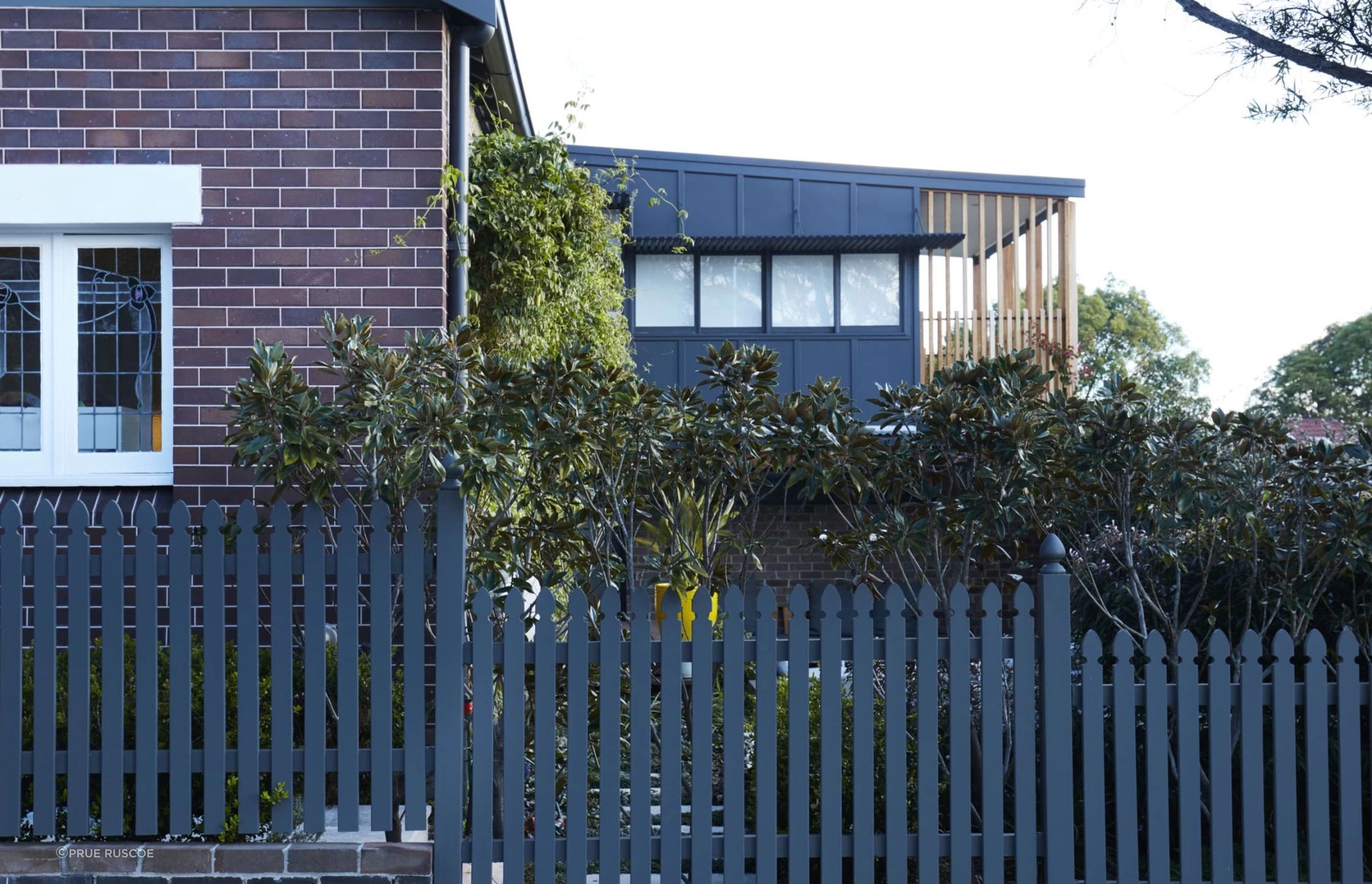 Annandale House