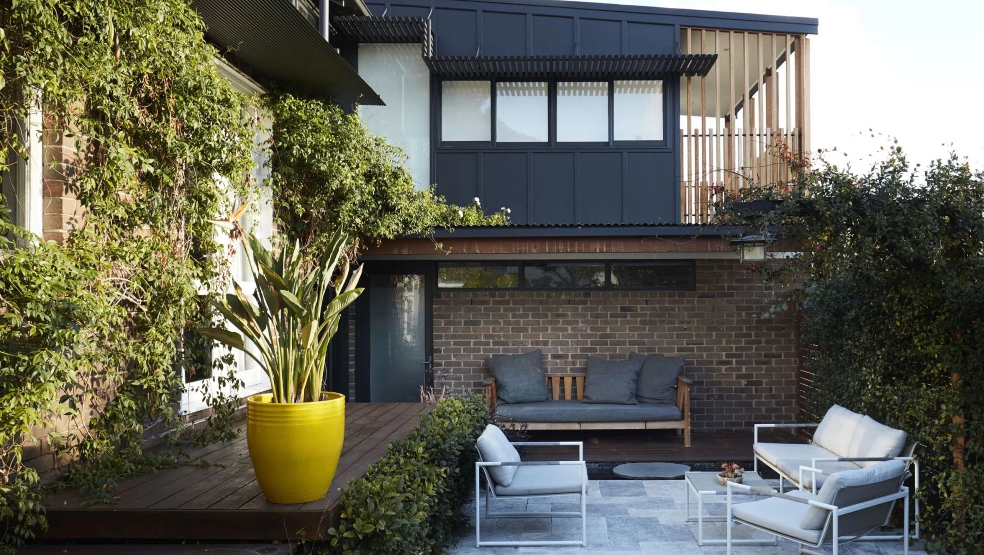 Annandale House