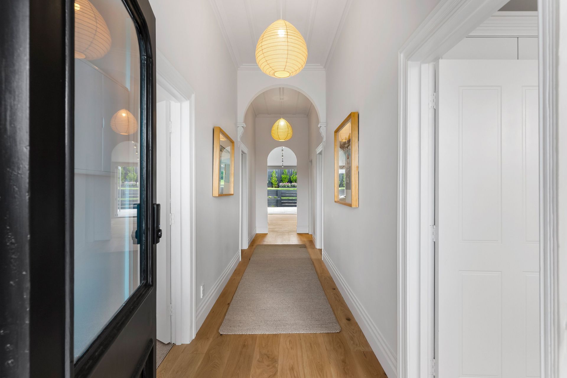 hallway-v5.jpg