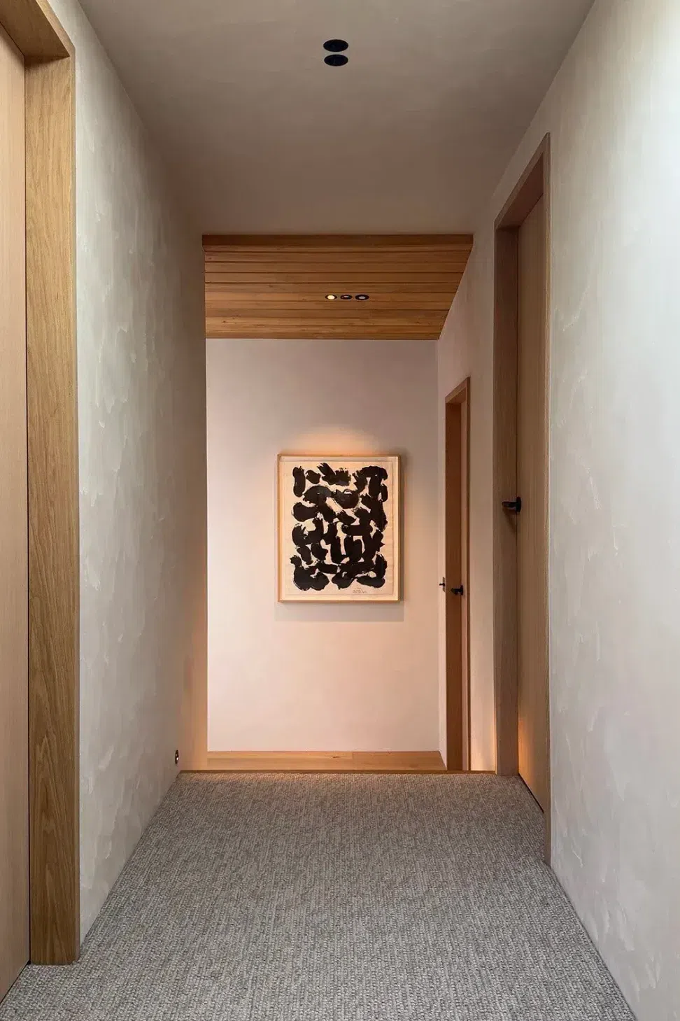 hallwaymooneyambitec.webp
