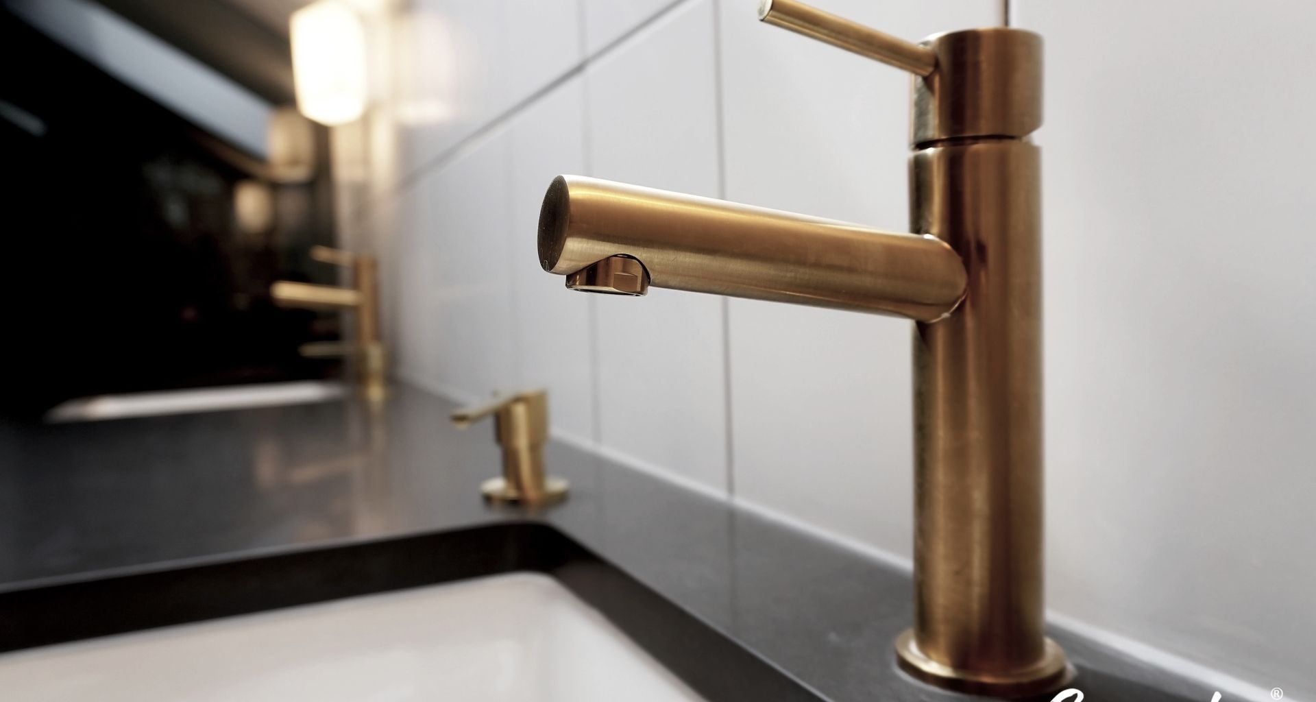Rustic Style Bathroom Renovation in Westmere banner