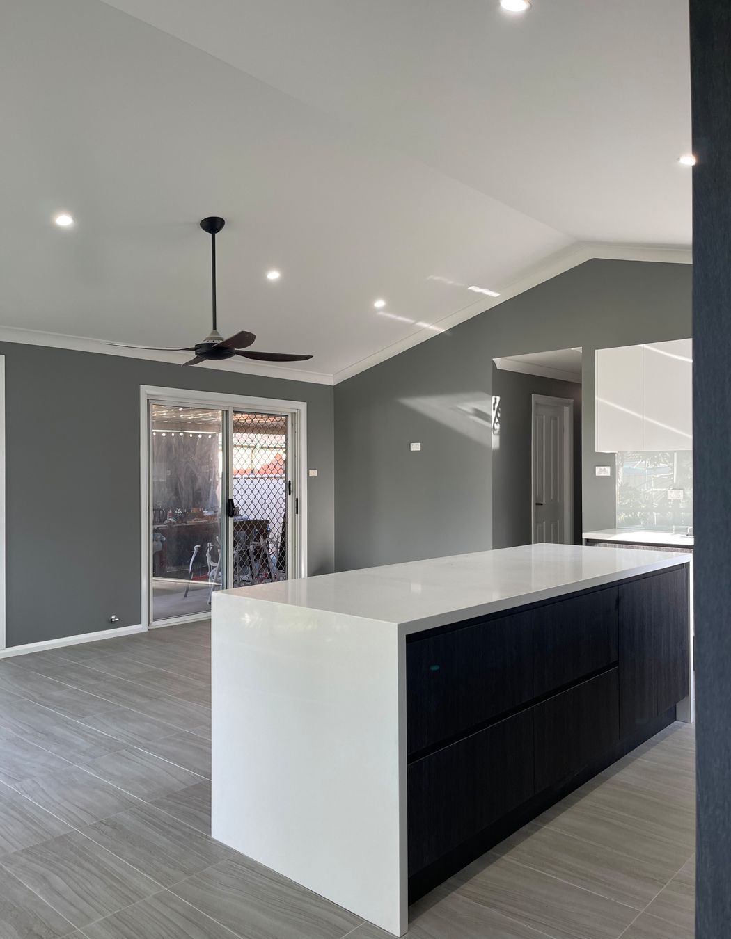 OPEN PLAN LIVING KITCHEN
