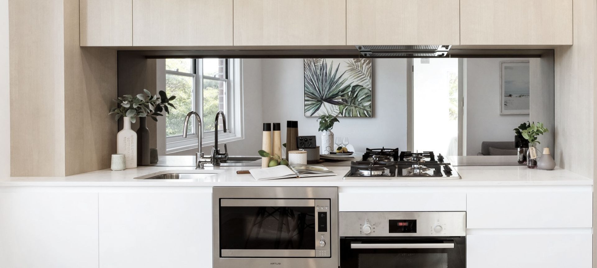 The Dover Apartment / Rose Bay banner