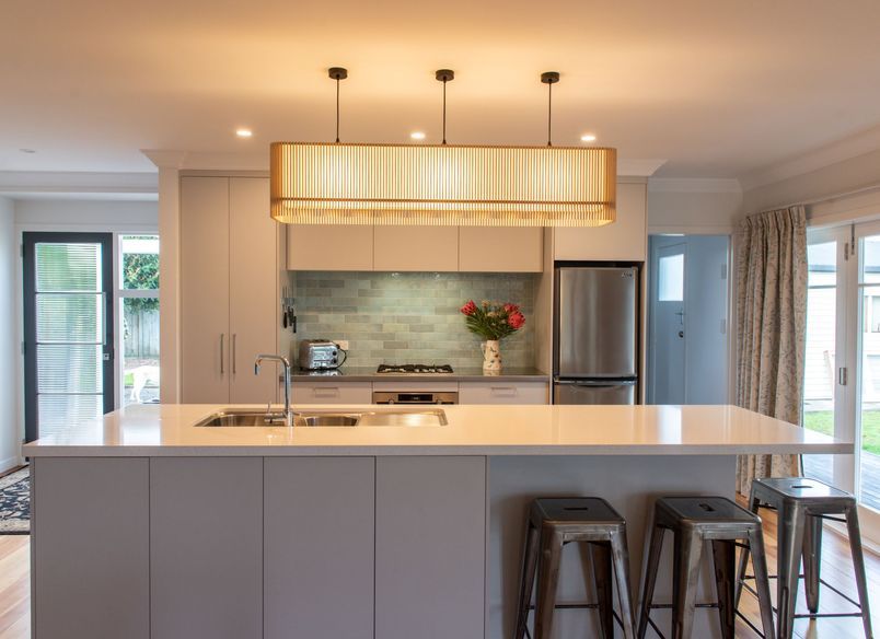 Te Puna Country Kitchen - iO Lighting