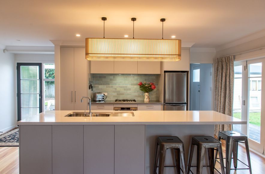 Te Puna Country Kitchen - iO Lighting