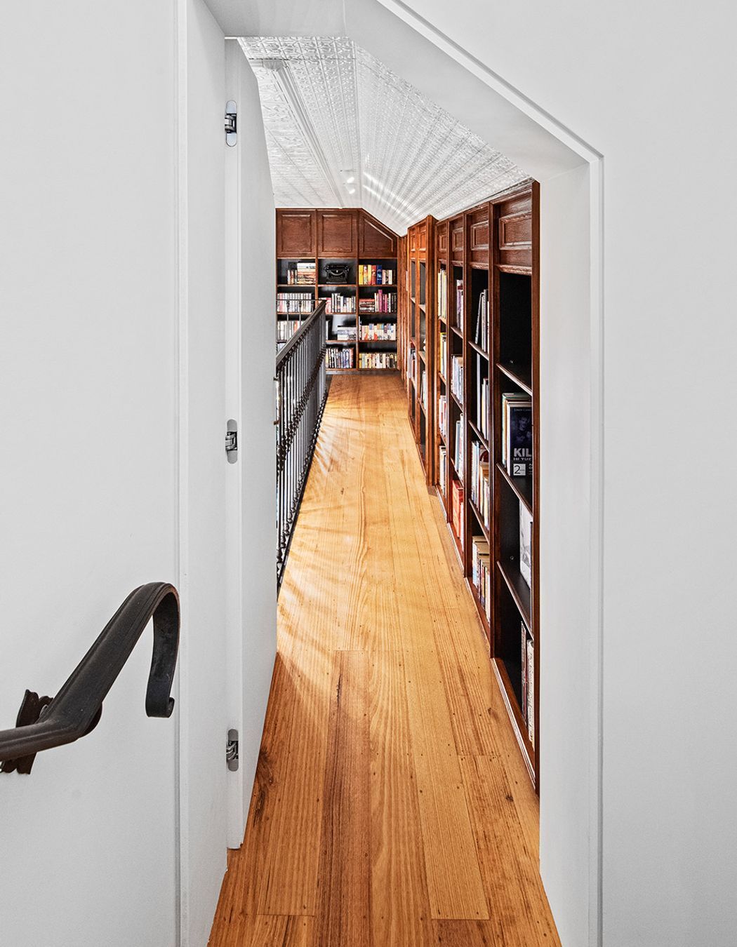De Carle Library